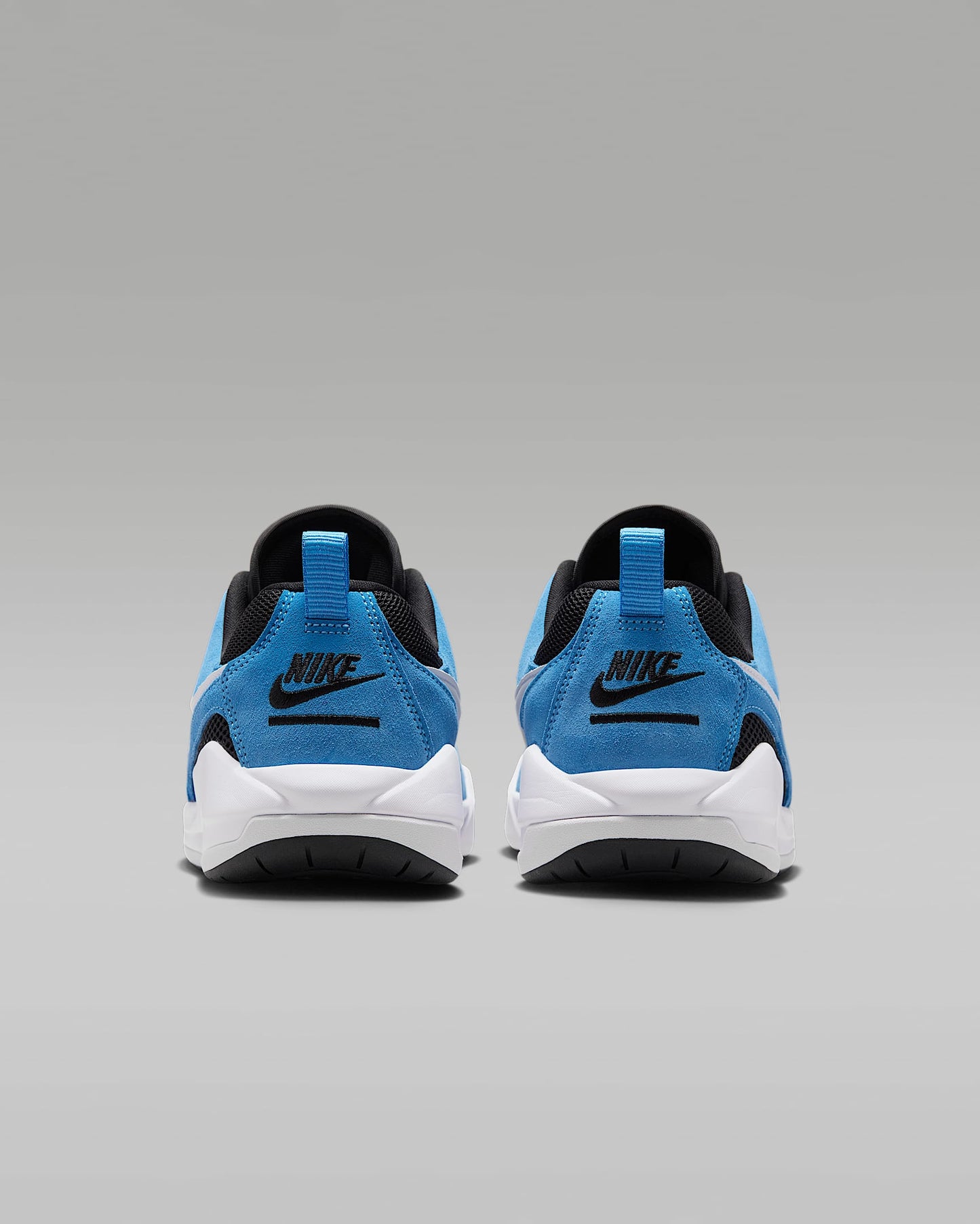 Zapatillas Nike Jordan CMFT Era Reflectivas HJ6777-004