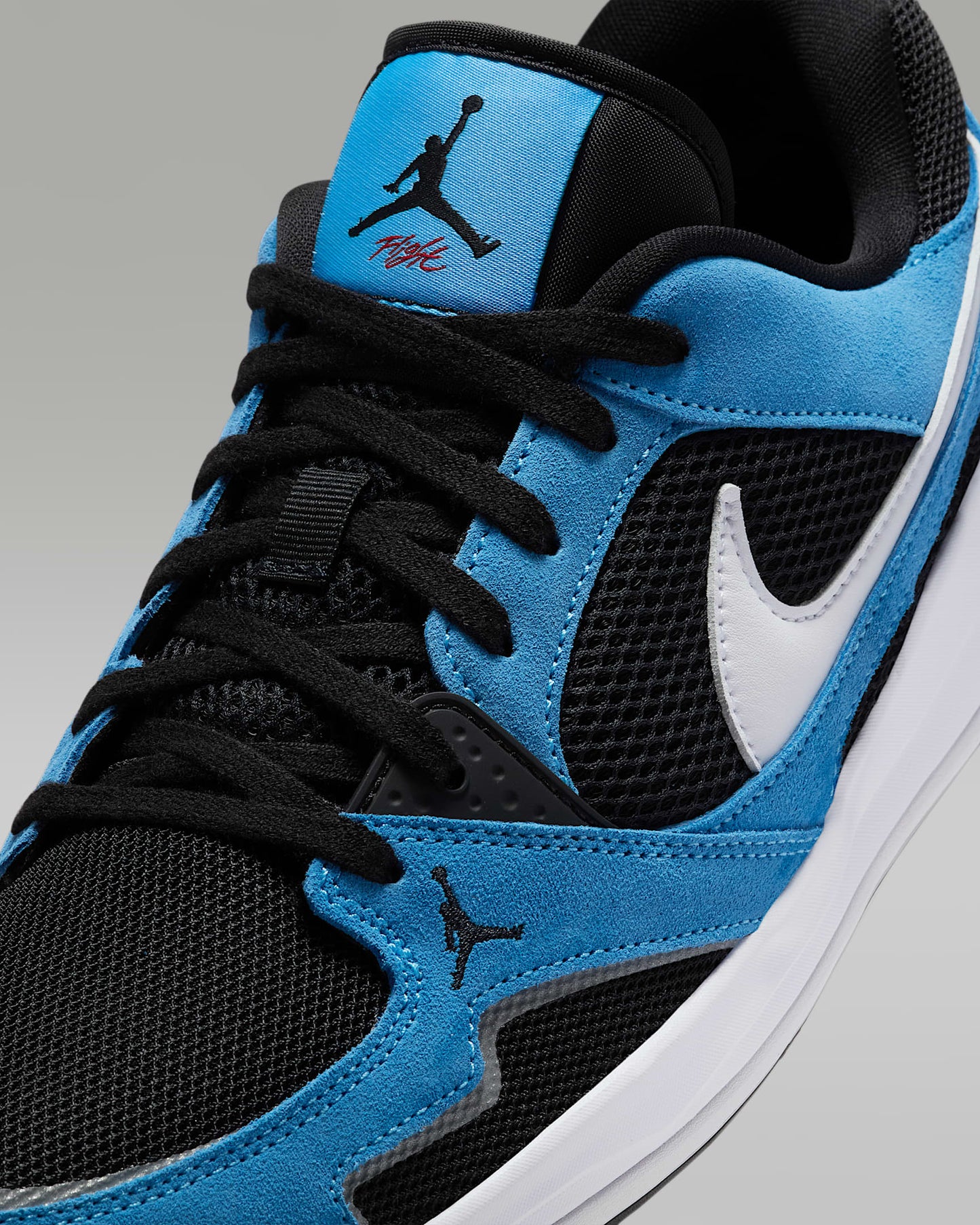 Zapatillas Nike Jordan CMFT Era Reflectivas HJ6777-004