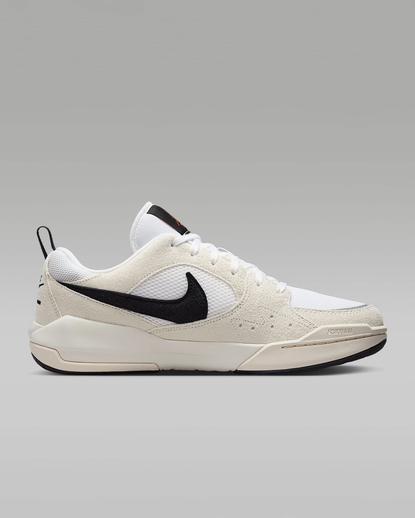 Zapatillas Nike Jordan CMFT Era Reflectivas Habano HJ6777-004